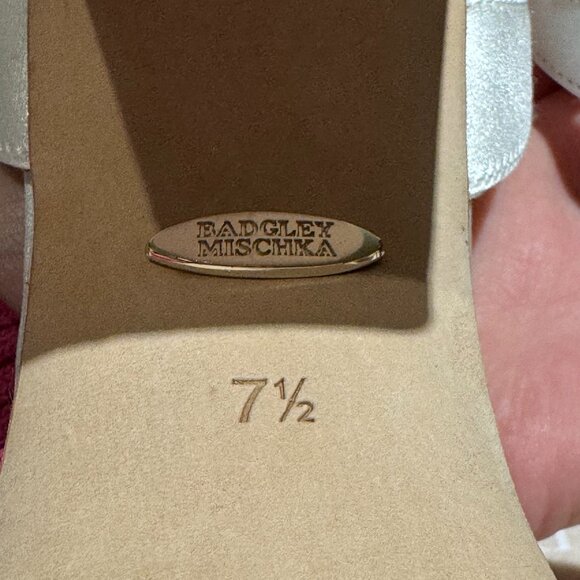 NWOB Badgley Mischka Feisty White Pearl Heeled Sandals - 7.5 - Picture 8 of 8